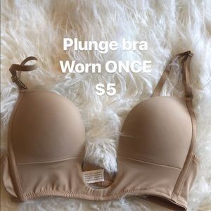 Plunge bra
